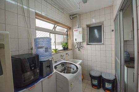 Apartamento à venda com 97m², 3 quartos e 2 vagas Apartamento à venda com 97m², 3 quartos e 2 vagasÁrea de Serviço