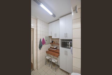 Apartamento à venda com 97m², 3 quartos e 2 vagas Apartamento à venda com 97m², 3 quartos e 2 vagasCozinha
