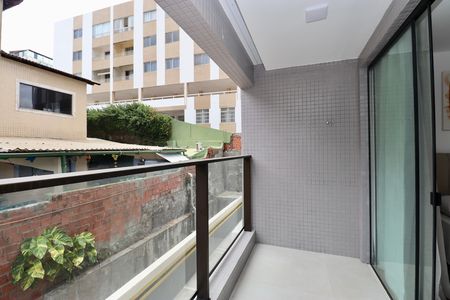 Studio para alugar com 35m², 1 quarto e 1 vaga Studio para alugar com 35m², 1 quarto e 1 vagaVaranda
