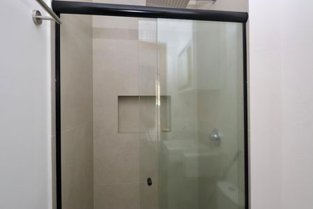 Studio para alugar com 35m², 1 quarto e 1 vaga Studio para alugar com 35m², 1 quarto e 1 vagaBanheiro