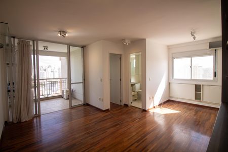 Sala / Sala de Jantar de apartamento para alugar com 1 quarto, 65m² em Campo Belo, São Paulo