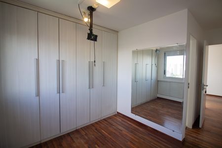Apartamento para alugar com 65m², 1 quarto e 2 vagas Apartamento para alugar com 65m², 1 quarto e 2 vagasSuíte