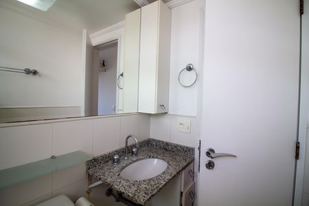 Apartamento para alugar com 65m², 1 quarto e 2 vagas Apartamento para alugar com 65m², 1 quarto e 2 vagasBanheiro da Suíte