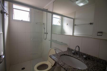 Apartamento para alugar com 65m², 1 quarto e 2 vagas Apartamento para alugar com 65m², 1 quarto e 2 vagasBanheiro da Suíte