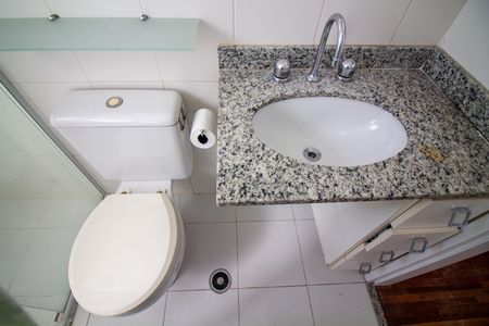Apartamento para alugar com 65m², 1 quarto e 2 vagas Apartamento para alugar com 65m², 1 quarto e 2 vagasBanheiro da Suíte