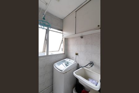 Apartamento à venda com 59m², 2 quartos e 1 vaga Apartamento à venda com 59m², 2 quartos e 1 vagaCozinha e Área de Serviço