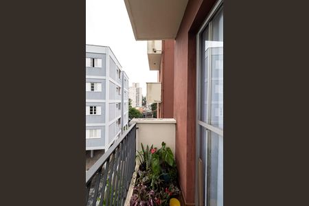 Varanda Sala de apartamento à venda com 2 quartos, 59m² em Vila Taquari, São Paulo