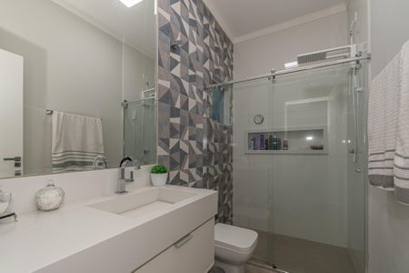 Banheiro da Suíte de casa de condomínio para alugar com 2 quartos, 116m² em Vila Monte Alegre Ii, Paulínia