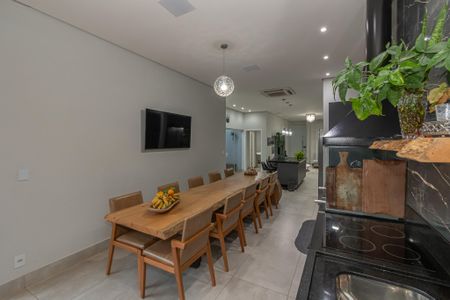 Casa de condomínio para alugar com 116m², 2 quartos e 2 vagas Casa de condomínio para alugar com 116m², 2 quartos e 2 vagasSala de Jantar
