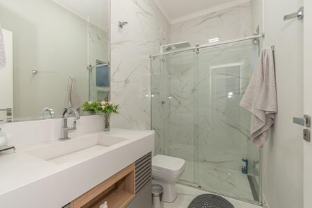 Casa de condomínio para alugar com 116m², 2 quartos e 2 vagas Casa de condomínio para alugar com 116m², 2 quartos e 2 vagasBanheiro Corredor