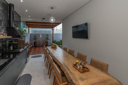 Casa de condomínio para alugar com 116m², 2 quartos e 2 vagas Casa de condomínio para alugar com 116m², 2 quartos e 2 vagasSala de Jantar