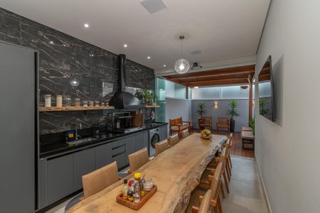 Casa de condomínio para alugar com 116m², 2 quartos e 2 vagas Casa de condomínio para alugar com 116m², 2 quartos e 2 vagasSala de Jantar