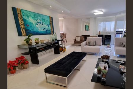 Apartamento à venda com 3 quartos, 218m² em Jardim São Paulo, São Paulo