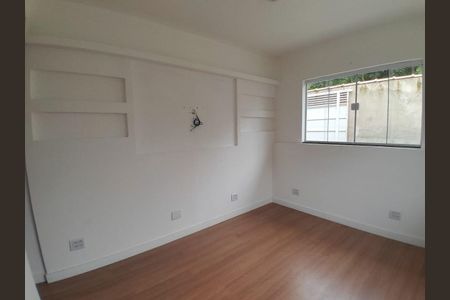 Quarto de casa para alugar com 3 quartos, 120m² em Centro (Caucaia do Alto), Cotia