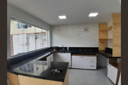 Cozinha de casa para alugar com 3 quartos, 120m² em Centro (Caucaia do Alto), Cotia
