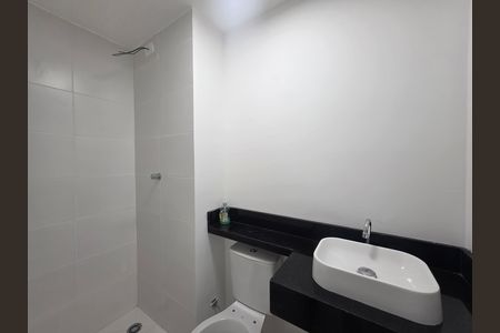 Apartamento para alugar com 33m², 2 quartos e sem vaga Apartamento para alugar com 33m², 2 quartos e sem vagaBanheiro