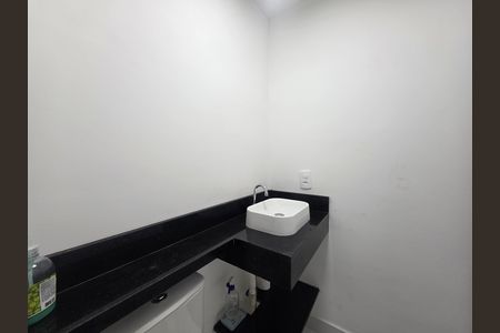 Apartamento para alugar com 33m², 2 quartos e sem vaga Apartamento para alugar com 33m², 2 quartos e sem vagaBanheiro