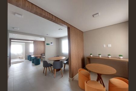 Apartamento para alugar com 33m², 2 quartos e sem vaga Apartamento para alugar com 33m², 2 quartos e sem vagaSalão de Festas