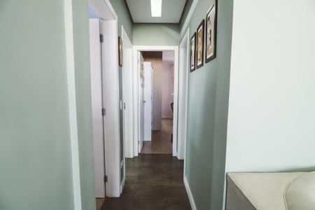 Apartamento à venda com 98m², 3 quartos e 2 vagas Apartamento à venda com 98m², 3 quartos e 2 vagasCorredor