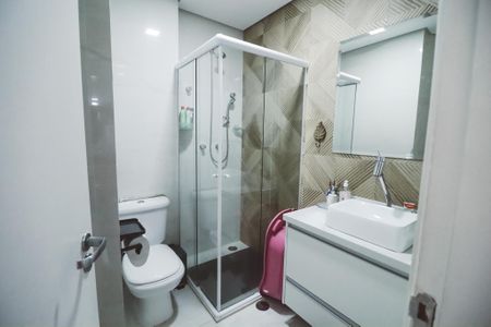 Apartamento à venda com 98m², 3 quartos e 2 vagas Apartamento à venda com 98m², 3 quartos e 2 vagasBanheiro