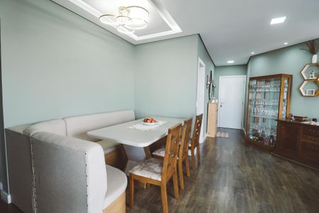 Apartamento à venda com 98m², 3 quartos e 2 vagas Apartamento à venda com 98m², 3 quartos e 2 vagasSala