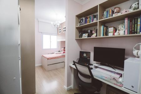 Apartamento à venda com 98m², 3 quartos e 2 vagas Apartamento à venda com 98m², 3 quartos e 2 vagasSuíte 2
