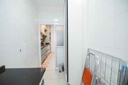 Apartamento à venda com 98m², 3 quartos e 2 vagas Apartamento à venda com 98m², 3 quartos e 2 vagasÁrea de Serviço