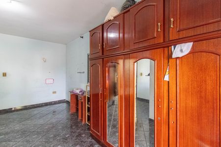 Casa à venda com 296m², 4 quartos e 4 vagas Casa à venda com 296m², 4 quartos e 4 vagasQuarto 2