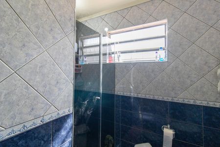 Casa à venda com 296m², 4 quartos e 4 vagas Casa à venda com 296m², 4 quartos e 4 vagasBanheiro