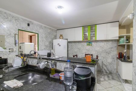 Casa à venda com 296m², 4 quartos e 4 vagas Casa à venda com 296m², 4 quartos e 4 vagasCozinha