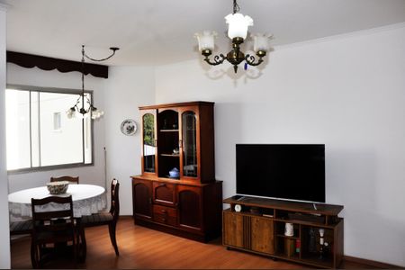 Detalhe - Sala e Sala de Jantar de apartamento à venda com 2 quartos, 62m² em Vila Albertina, São Paulo
