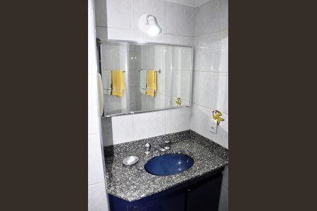 Apartamento à venda com 62m², 2 quartos e 1 vagaDetalhe - Banheiro Social