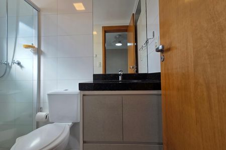 Apartamento para alugar com 120m², 3 quartos e 2 vagas Apartamento para alugar com 120m², 3 quartos e 2 vagasBanheiro da Suíte 1