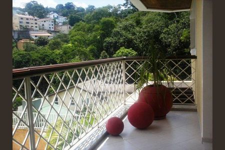 Casa à venda com 450m², 3 quartos e 4 vagas