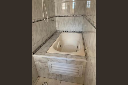 Casa à venda com 125m², 4 quartos e 4 vagas