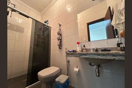 Casa à venda com 218m², 3 quartos e 3 vagas