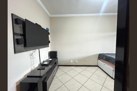 Casa à venda com 3 quartos, 218m² em Mangueiras, Belo Horizonte