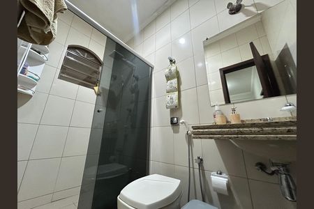 Casa à venda com 218m², 3 quartos e 3 vagas