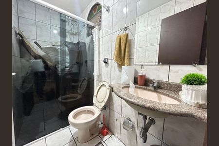 Casa à venda com 218m², 3 quartos e 3 vagas
