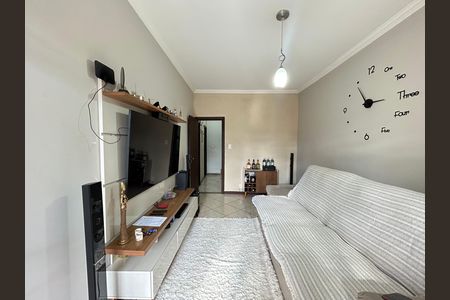 Casa à venda com 218m², 3 quartos e 3 vagas