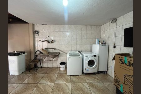 Casa à venda com 218m², 3 quartos e 3 vagas