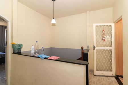 Casa à venda com 200m², 3 quartos e 1 vaga Casa à venda com 200m², 3 quartos e 1 vagaHall