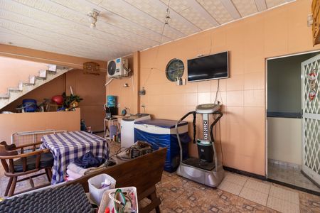 Casa à venda com 200m², 3 quartos e 1 vaga Casa à venda com 200m², 3 quartos e 1 vagaÁrea de Serviço