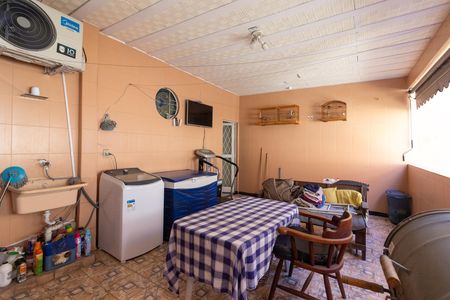 Casa à venda com 200m², 3 quartos e 1 vaga Casa à venda com 200m², 3 quartos e 1 vagaÁrea de Serviço