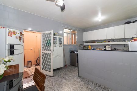 Casa à venda com 200m², 3 quartos e 1 vaga Casa à venda com 200m², 3 quartos e 1 vagaCopa