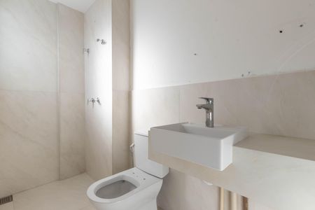Banheiro de apartamento à venda com 3 quartos, 147m² em Sion, Belo Horizonte