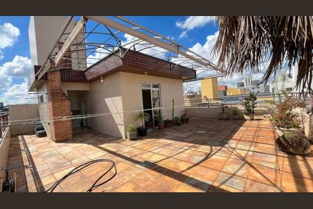 Apartamento à venda com 180m², 5 quartos e 4 vagas