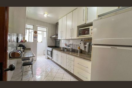 Apartamento à venda com 180m², 5 quartos e 4 vagas