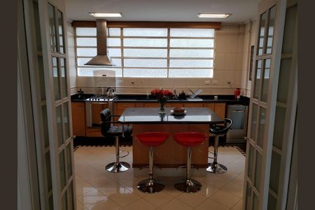 Apartamento à venda com 170m², 3 quartos e 1 vaga