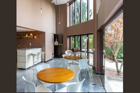 Apartamento à venda com 3 quartos, 200m² em Jardim Fonte do Morumbi, São Paulo